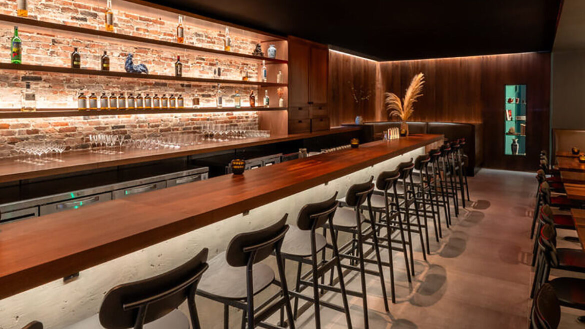 Darling Cambridge bar