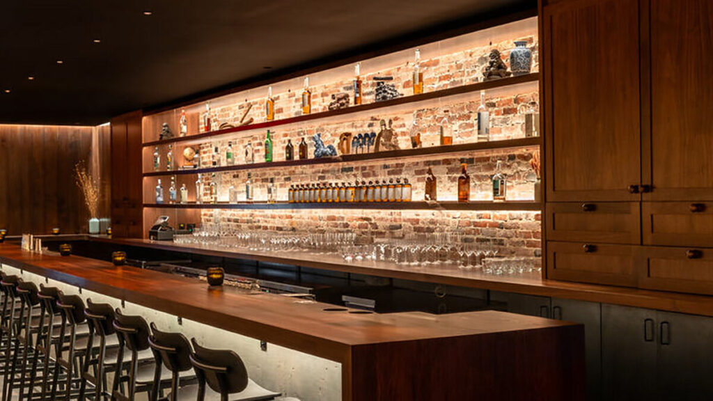 Darling Cambridge bar