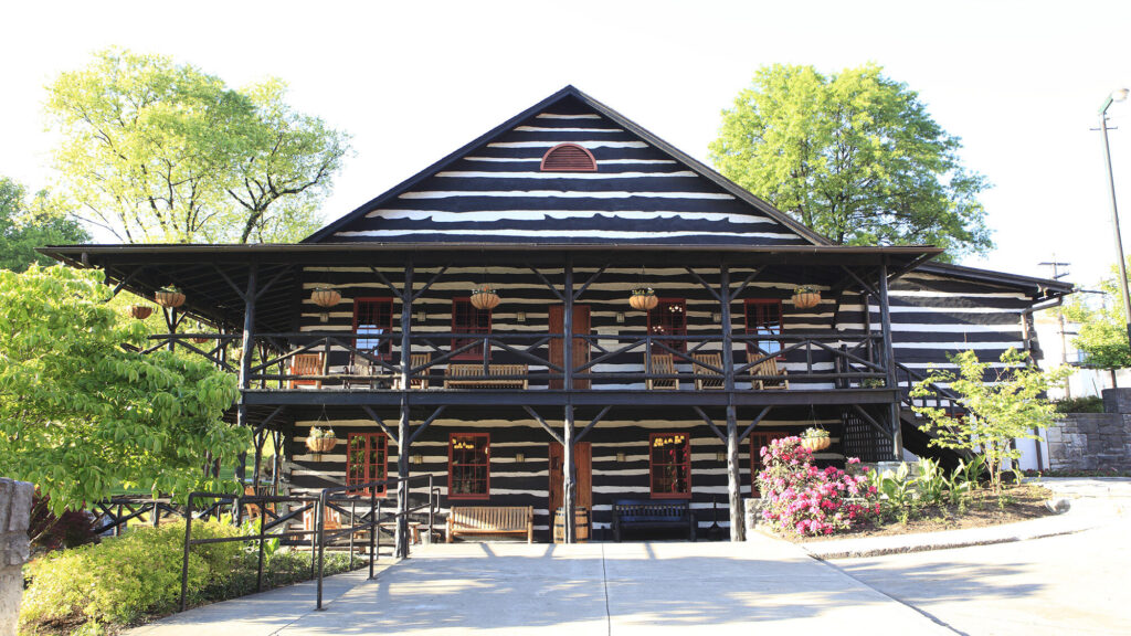 Elmer T Lee Clubhouse Front